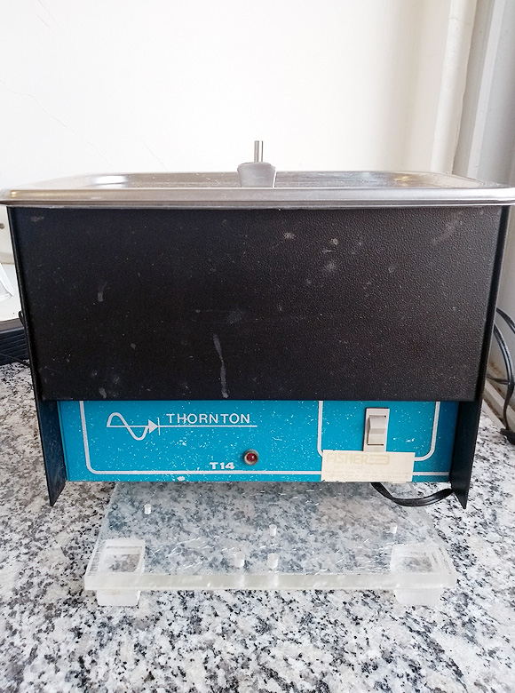 Banho de Ultrassom com Controle de Temperatura
